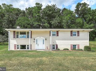 3802 Sticks Rd, Glen Rock, PA 17327