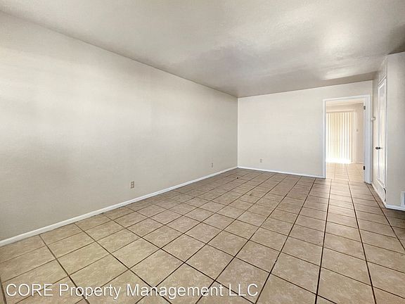 5th image of 901 E Michigan Dr #6
