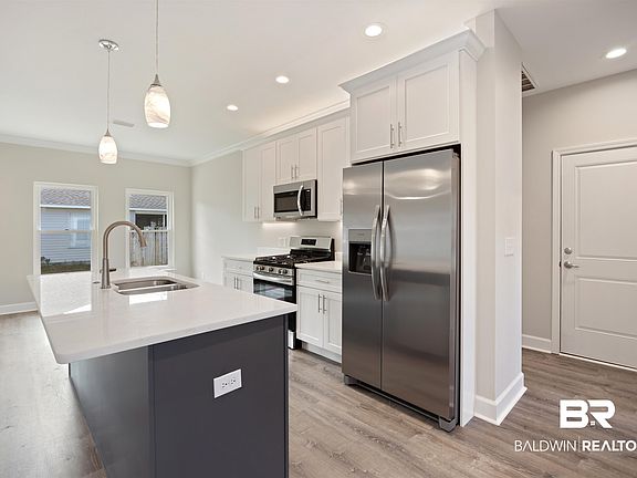 3rd image of 24408 Sailfish Ln