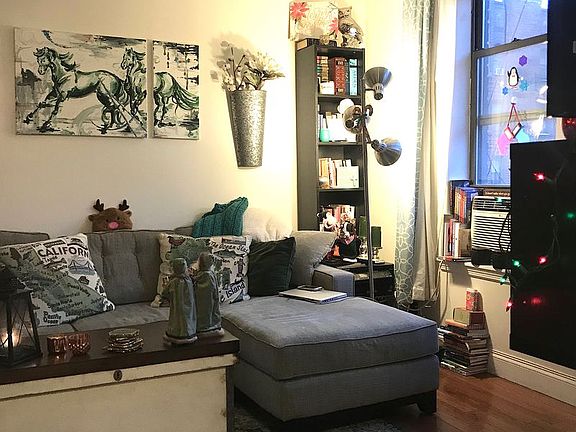2nd image of 220 E 18th St APT 5E