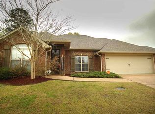 879 Willow Grande Cir, Brandon, MS 39047