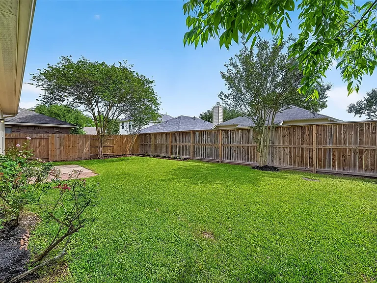 16311 Yabbie Dr — Photo 44