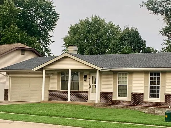 4038 Hounds Hill Dr, Florissant, MO 63034