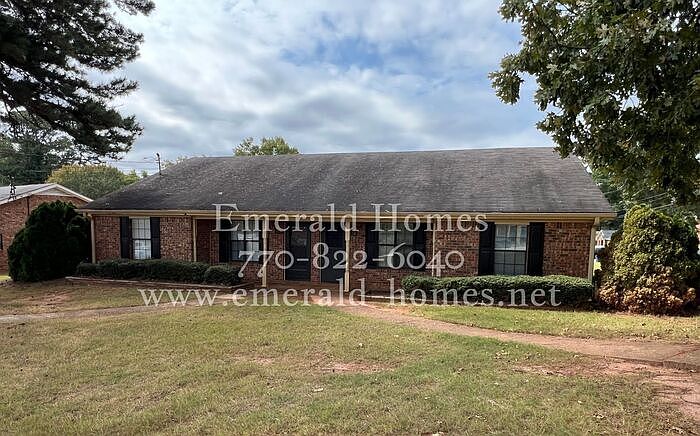 1st image of 558 Whitehall Ln