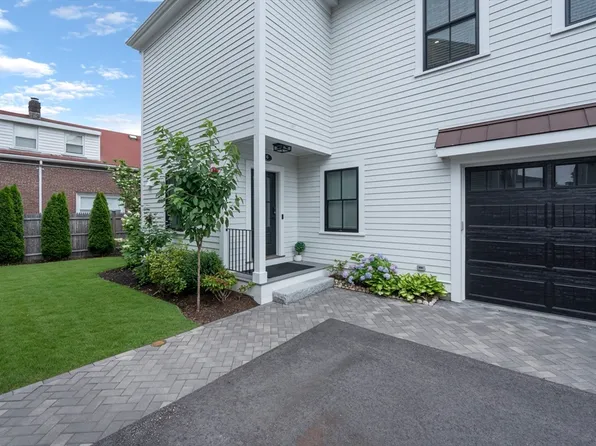 180 Adams St Unit 6, Newton, MA 02458