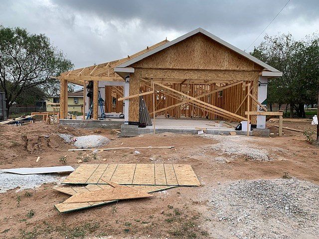 1st image of 865 Pine Ln