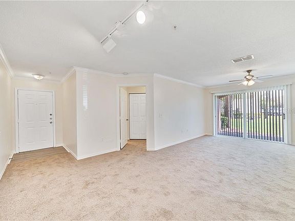5th image of 1950 Summer Club Dr APT 114