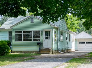 520 W 7th St, Perrysburg, OH