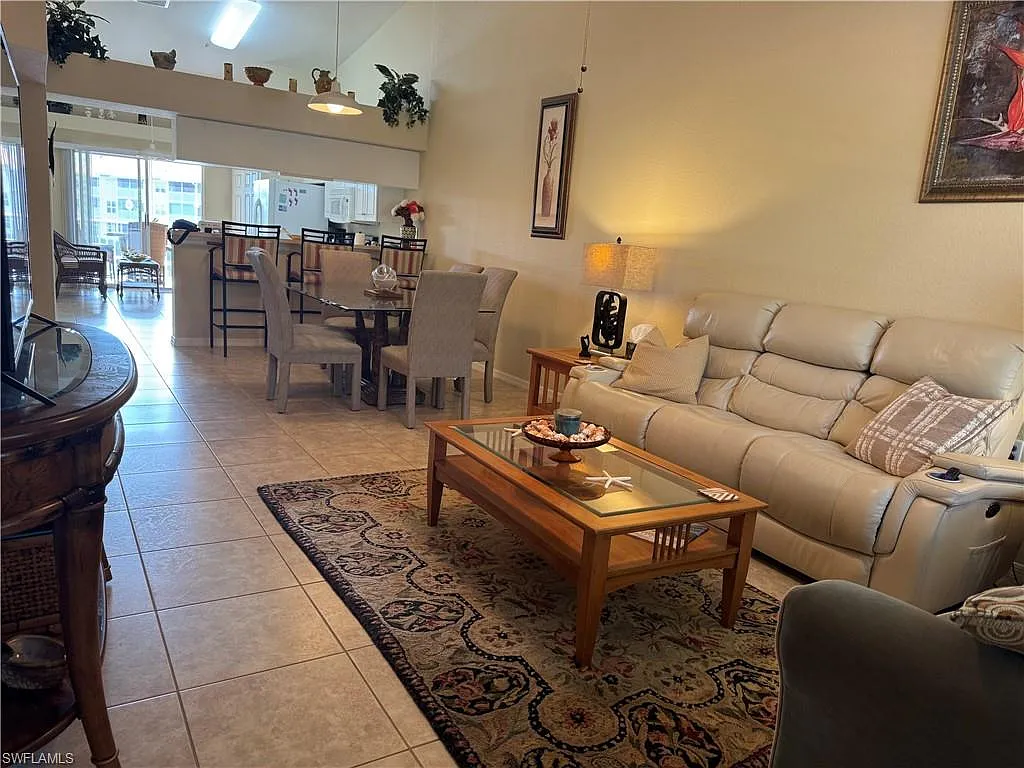 2 bed, 2.0 bath, 1190 sqft, $3,500 — Photo 3