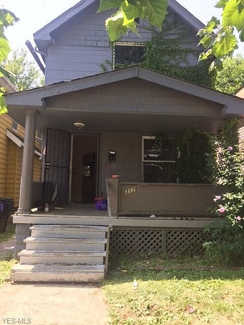 1st image of 3178 W 105th St