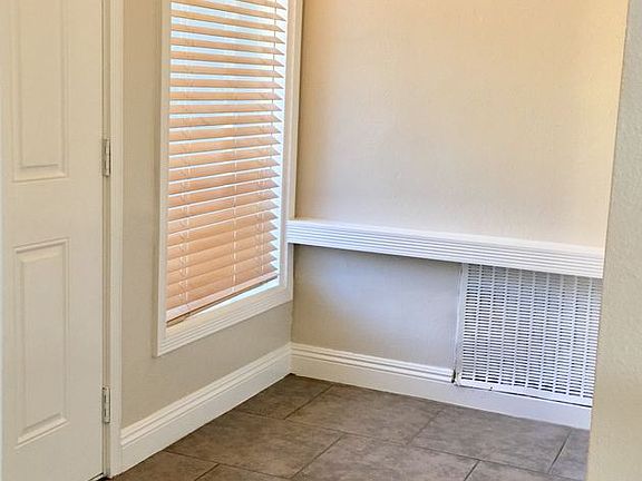 5th image of 915 Paseo Grande APT 12