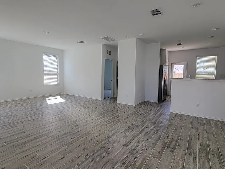 217 Redonda Dr — Photo 18