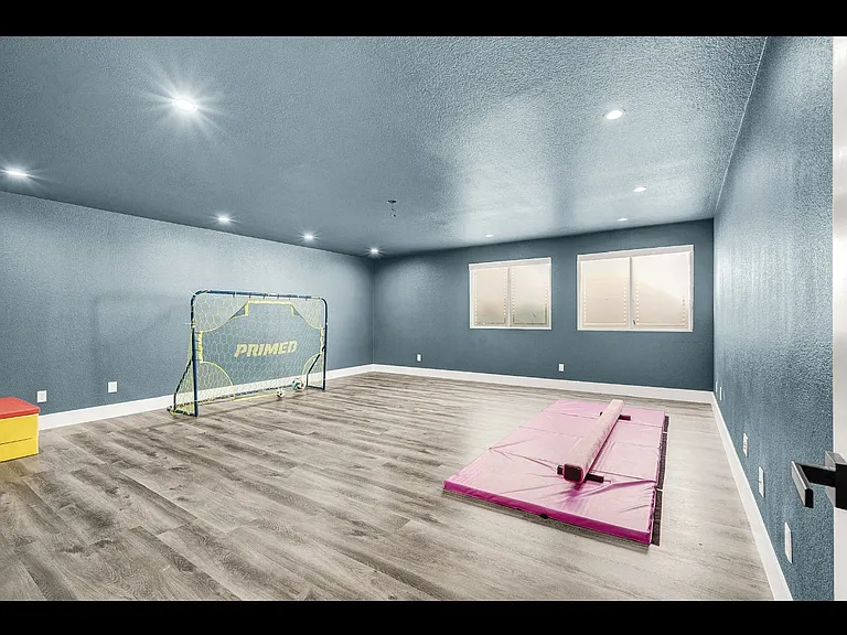 3841 Cranbrook Hill St — Photo 11