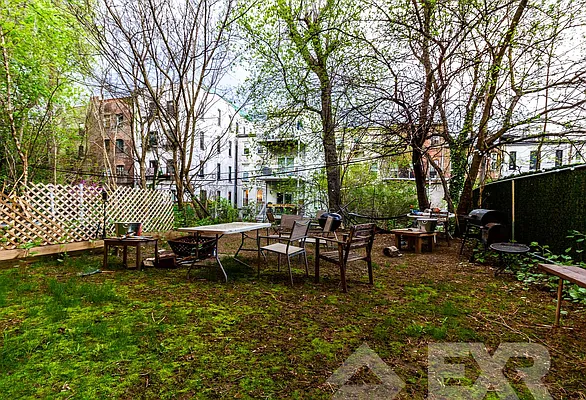 Rented by EXR | media 11