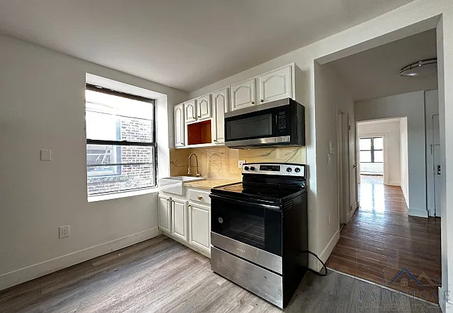 77 Bergen Ave #6E