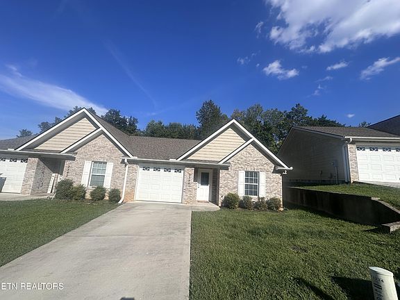 2nd image of 3344 Cummins Ln