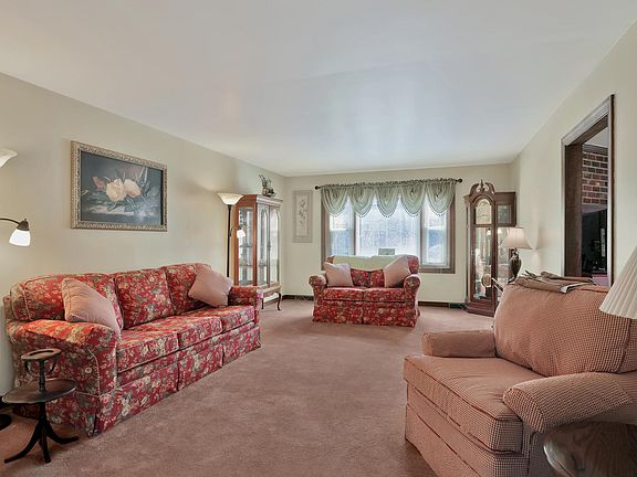 4th image of 5817 Buxton Dr