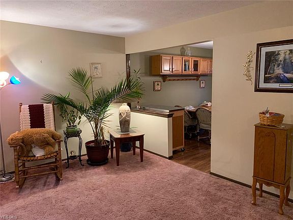 5th image of 1861 Melville Cir