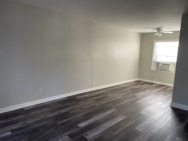 301 E Lake Dr #4 — Photo 5