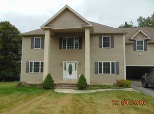 32 Tree Line Ct, Fishkill, NY 12524