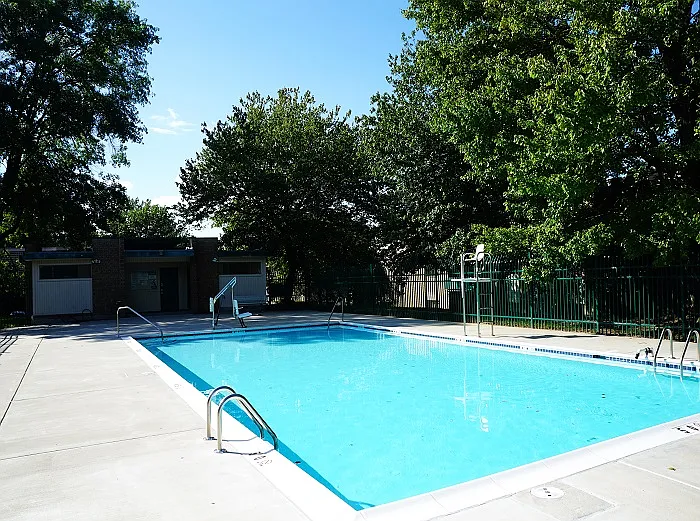 Riverdale Village Apartments — Photo 13