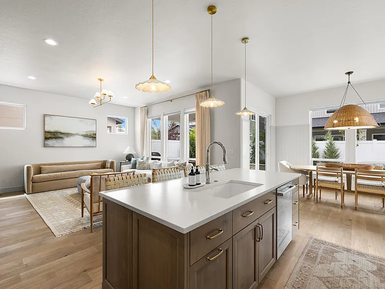 13905 N Malheur Pl — Photo 30