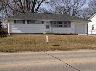 1122 31st St, Marion, IA 52302