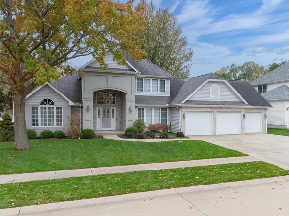 7710 35th Ave, Moline, IL 61265