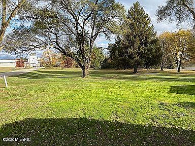 2nd image of 9260 N Six Lakes Rd #M-66