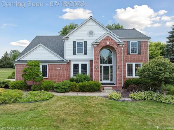 2120 Liberty St S, Canton, MI 48188