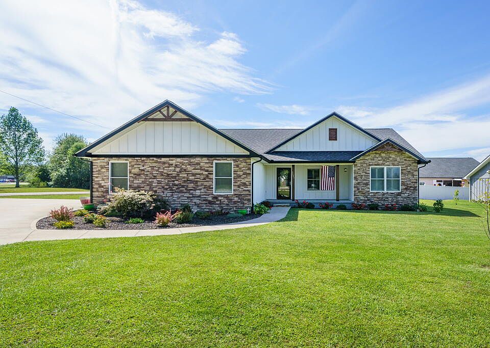 1st image of 2643 Cook Rd