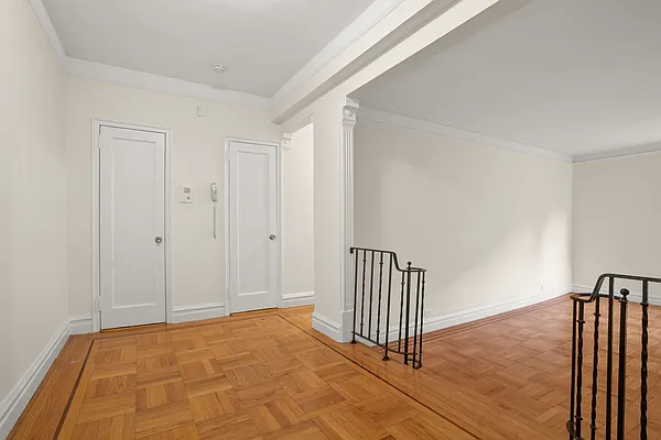 Rented by Compass | media 7