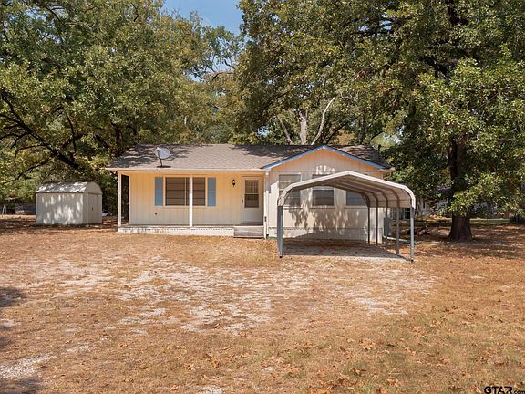 4th image of 21131 Woodland Ln