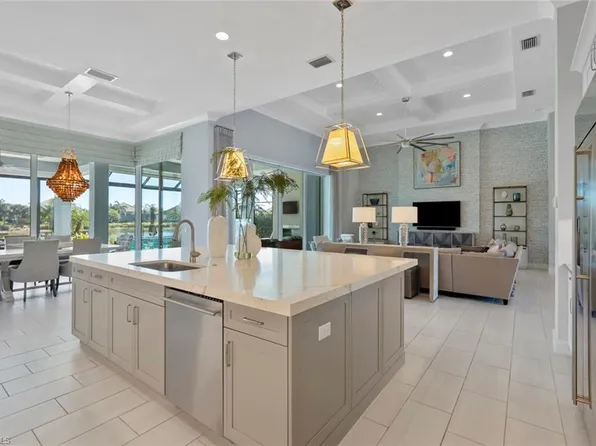 6250 Lightbourn WAY, NAPLES, FL 34113