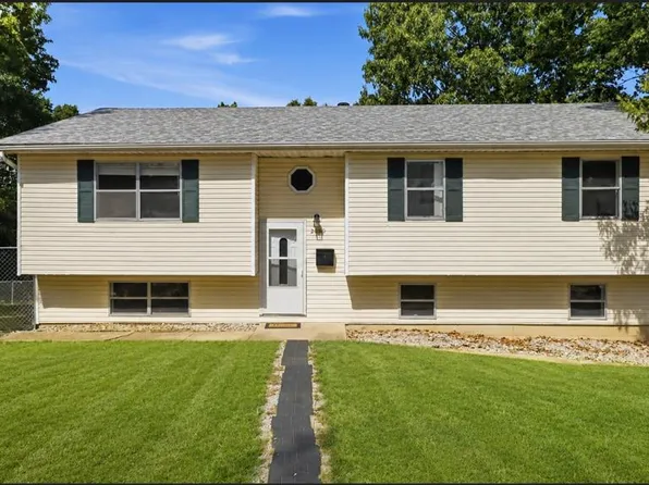 24370 Trolley Ln, Saint Robert, MO 65584