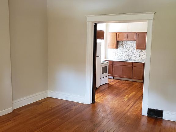 4th image of 4159 Castleman Ave #1F