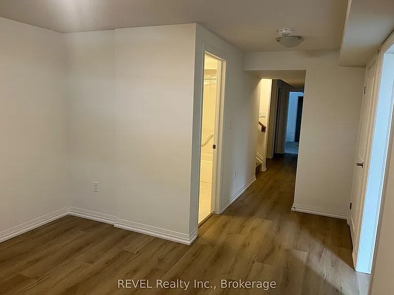 84 Acacia Rd #LOWER — Photo 5