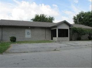 739 E 7th St, Carthage, MO 64836