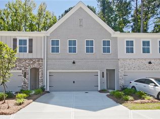 687 Sunstone Ln, Lawrenceville, GA 30043