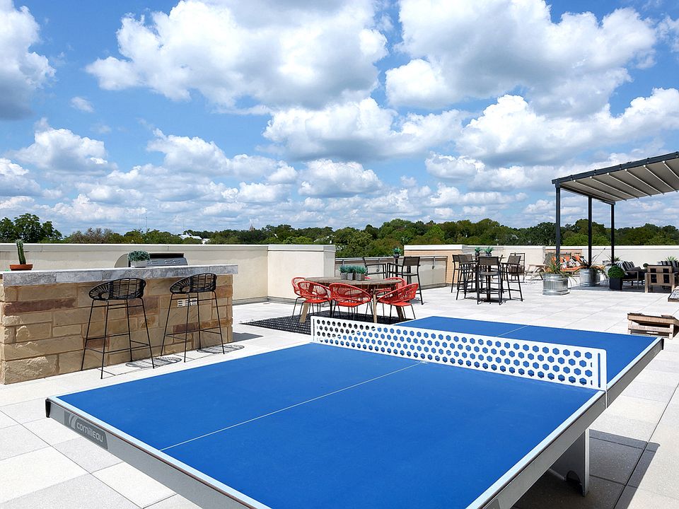 Pressler Sky Lounge
