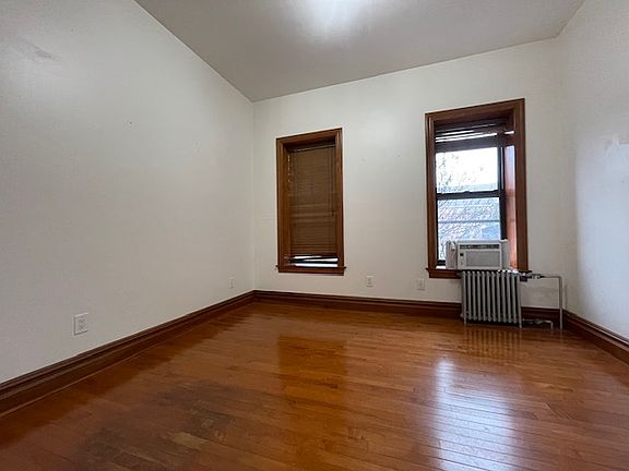 2nd image of 526 6th Ave APT 3L