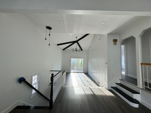 709 Collfield Ave FLOOR 2