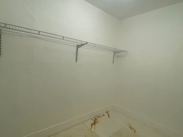 10901 N Kendall Dr #210 — Photo 20