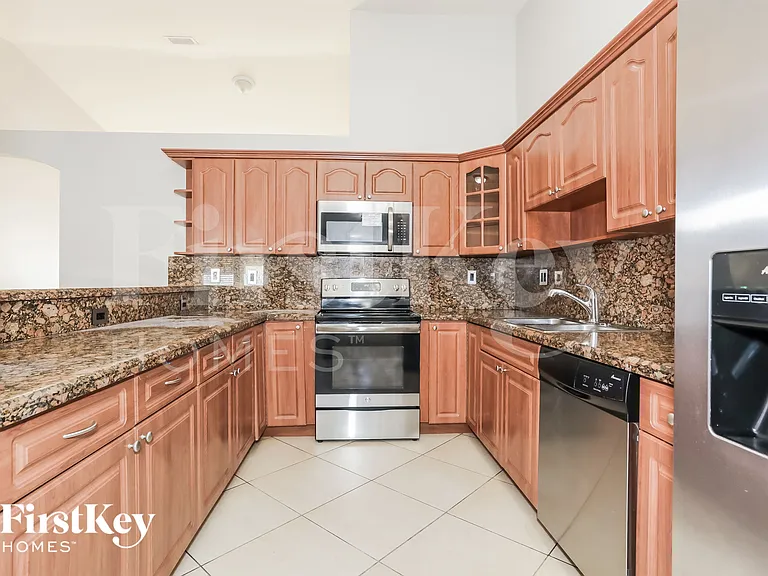 3124 SW 142nd Pl — Photo 6