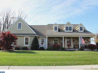 38 Parkside Dr, Elverson, PA