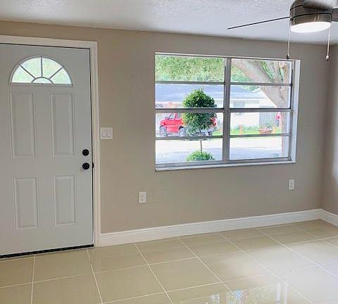 4th image of 8423 Sunnydale Dr