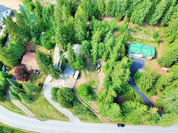 3rd image of 10 Old Town Rd