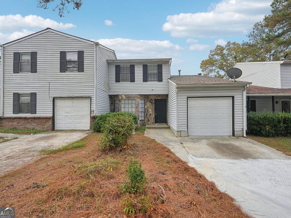 1st image of 703 Pine Tree Trl