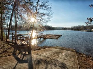 6688 Goose Point Dr, Denver, NC 28037