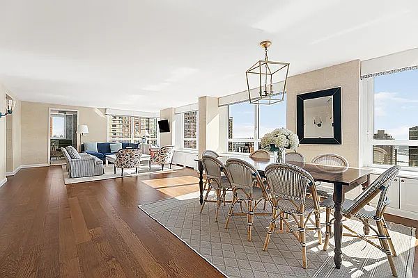 1st image of 200 E 94th St APT 2517